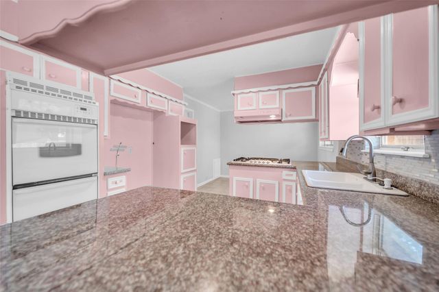 2808 Burke Road, Pasadena, TX 77502
