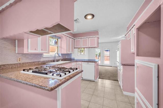 2808 Burke Road, Pasadena, TX 77502
