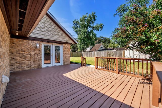 2808 Burke Road, Pasadena, TX 77502