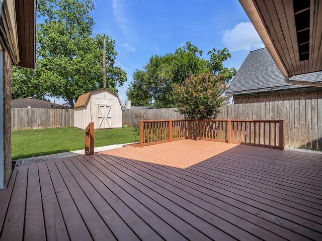2808 Burke Road, Pasadena, TX 77502