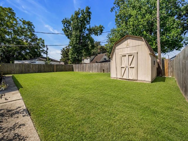 2808 Burke Road, Pasadena, TX 77502