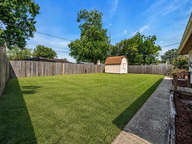 2808 Burke Road, Pasadena, TX 77502