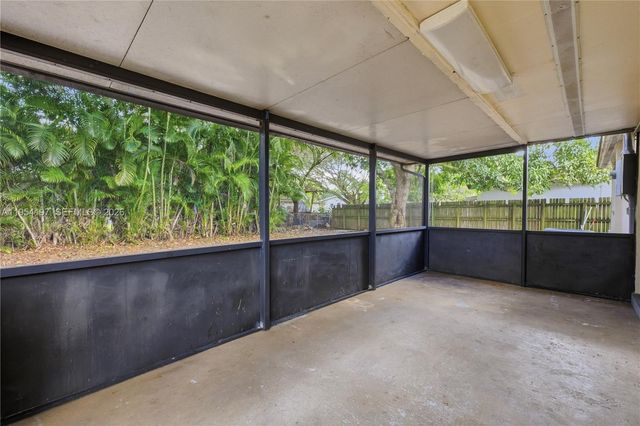 2341 N 61st Ter, Hollywood, FL 33024