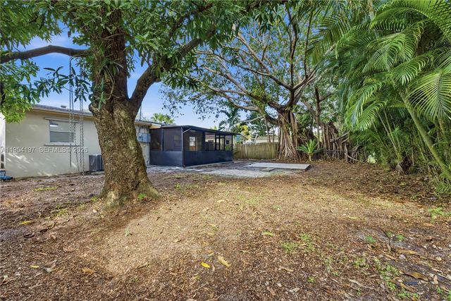 2341 N 61st Ter, Hollywood, FL 33024