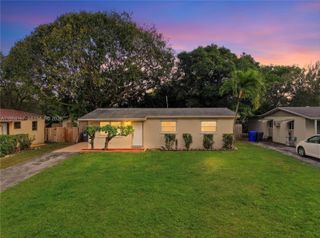 2341 N 61st Ter, Hollywood, FL 33024