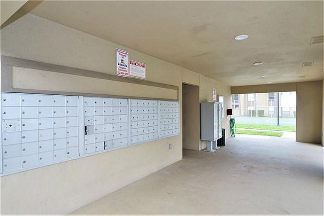 3300 Pebblebrook Drive 74, Seabrook, TX 77586