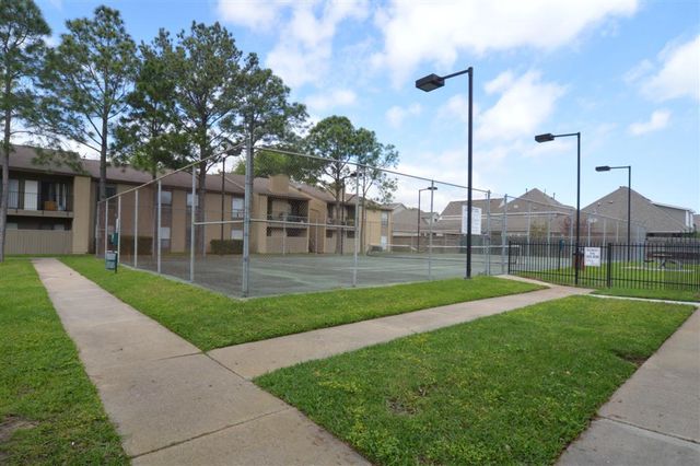 3300 Pebblebrook Drive 74, Seabrook, TX 77586