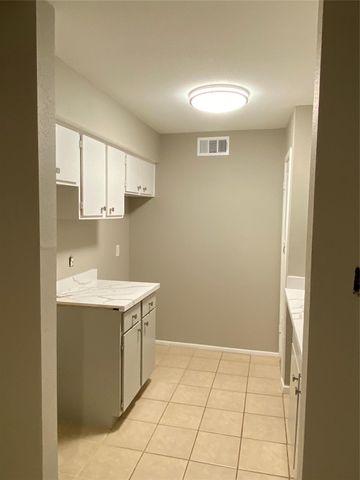 3300 Pebblebrook Drive 74, Seabrook, TX 77586