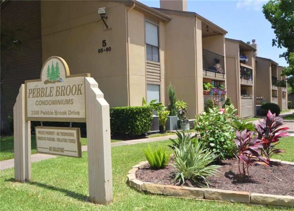 3300 Pebblebrook Drive 74, Seabrook, TX 77586