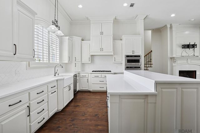 36520 Lake Bend Ave, Prairieville, LA 70769