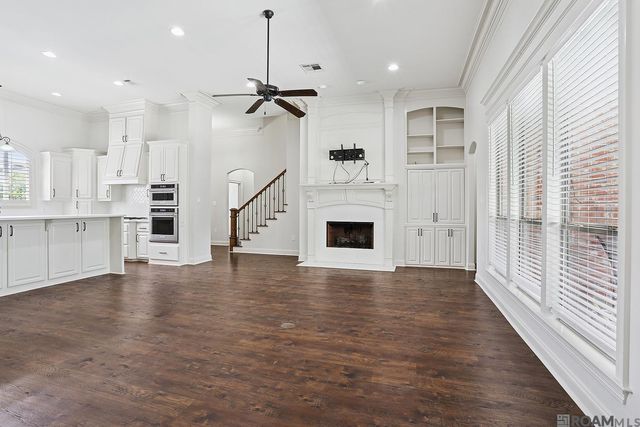 36520 Lake Bend Ave, Prairieville, LA 70769