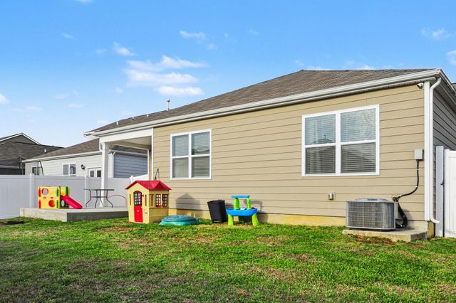 628 Pine Bloom Rd, Lebanon, TN 37087