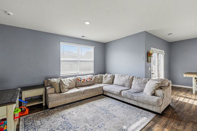 628 Pine Bloom Rd, Lebanon, TN 37087