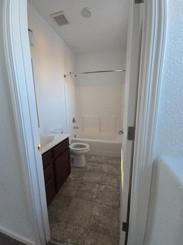 8720 Esperia Way, Sacramento, CA 95828