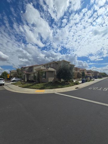8720 Esperia Way, Sacramento, CA 95828