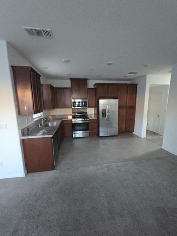 8720 Esperia Way, Sacramento, CA 95828