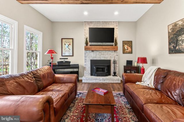 15510 MEHERRIN DR, Centreville, VA 20120