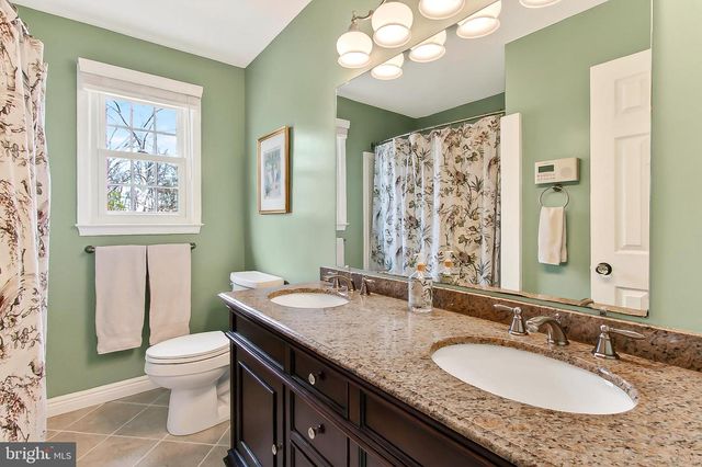 15510 MEHERRIN DR, Centreville, VA 20120