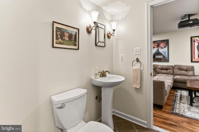 15510 MEHERRIN DR, Centreville, VA 20120