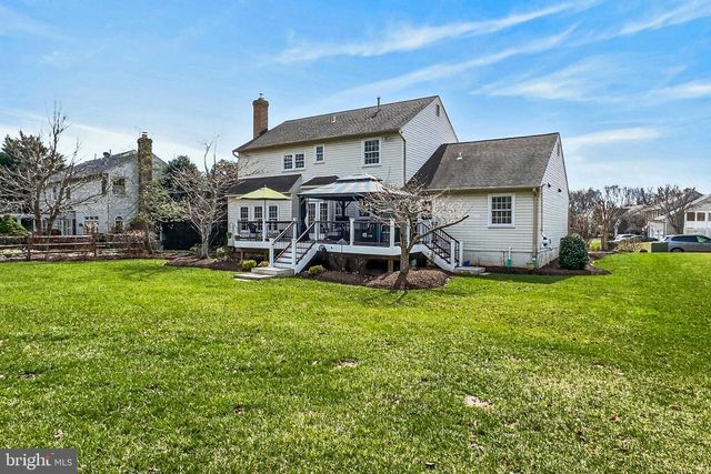 15510 MEHERRIN DR, Centreville, VA 20120