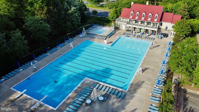 15510 MEHERRIN DR, Centreville, VA 20120