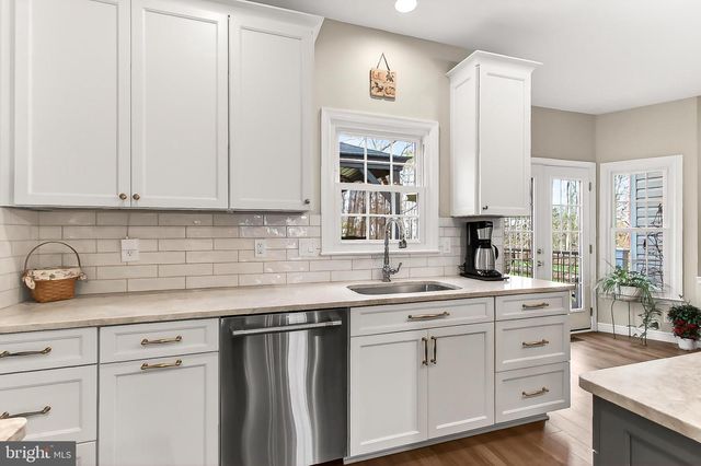 15510 MEHERRIN DR, Centreville, VA 20120