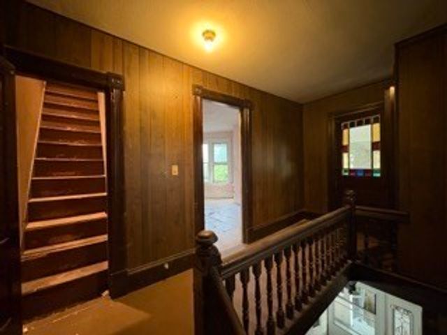 20 Hawthorne St, Springfield, MA 01105