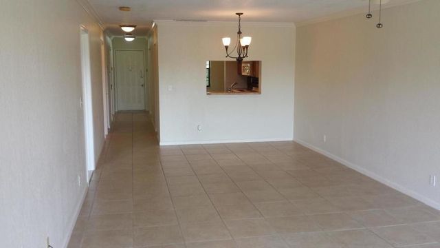 3408 Cypress Trail 204, West Palm Beach, FL 33417