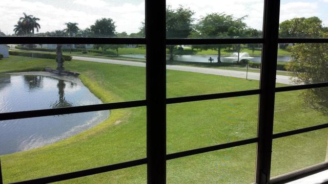 3408 Cypress Trail 204, West Palm Beach, FL 33417