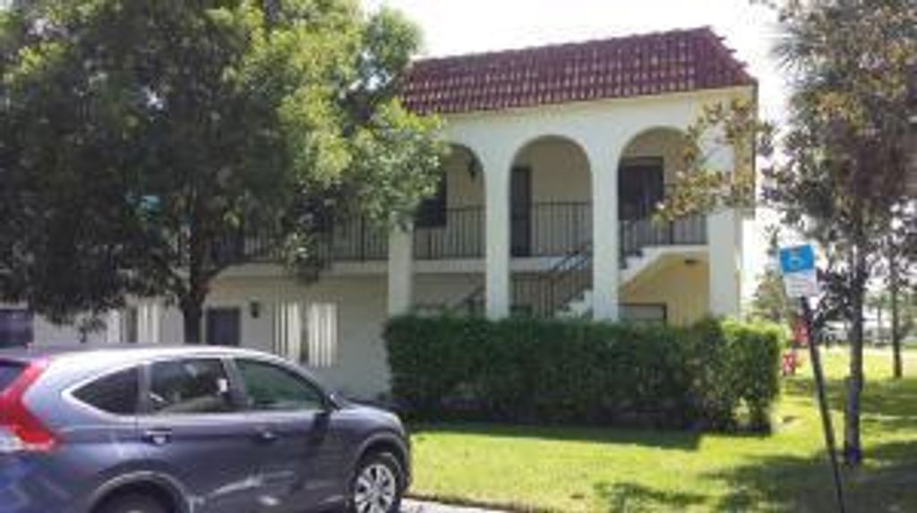 3408 Cypress Trail 204, West Palm Beach, FL 33417