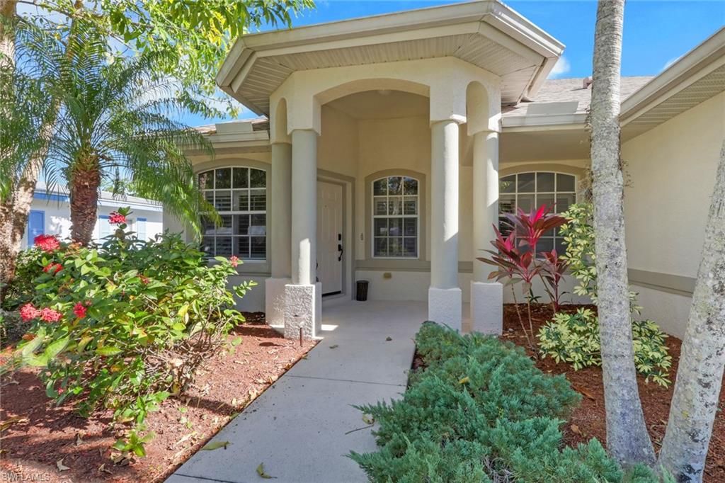 2082 Tobago CIR, FORT MYERS, FL 33905 — exterior