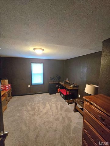 712 Condit Street, Wood River, IL 62095