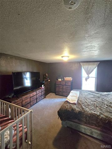 712 Condit Street, Wood River, IL 62095