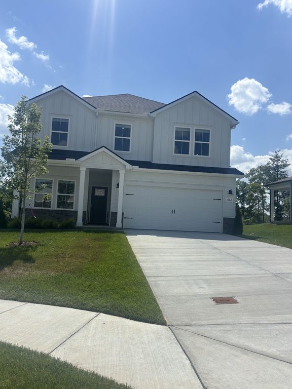 1960 Mahala Dr, Hermitage, TN 37076