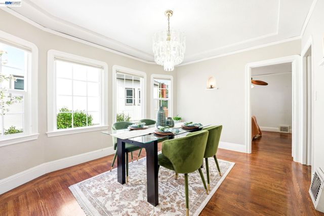 5814 Fleming Ave, Oakland, CA 94605