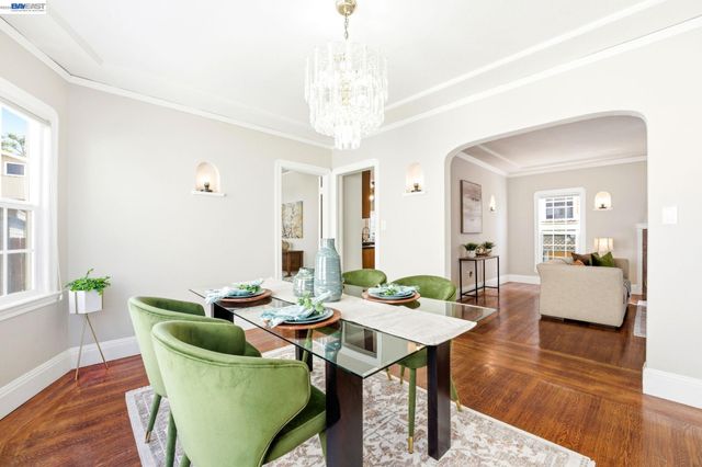 5814 Fleming Ave, Oakland, CA 94605