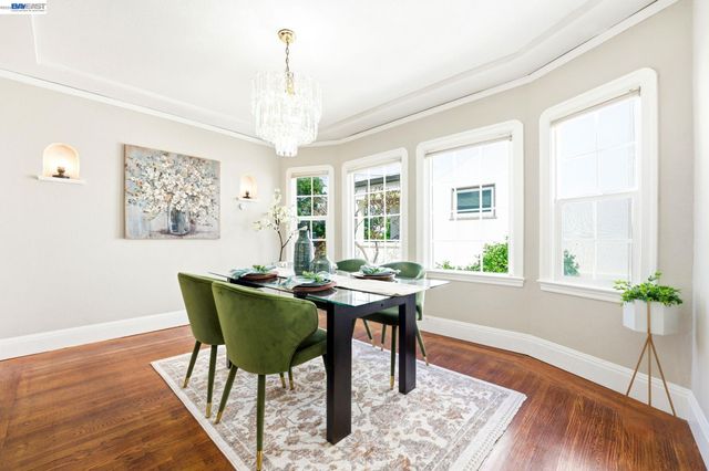 5814 Fleming Ave, Oakland, CA 94605