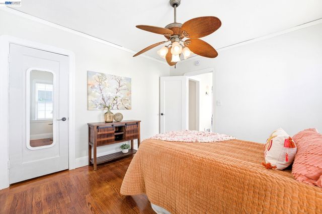 5814 Fleming Ave, Oakland, CA 94605