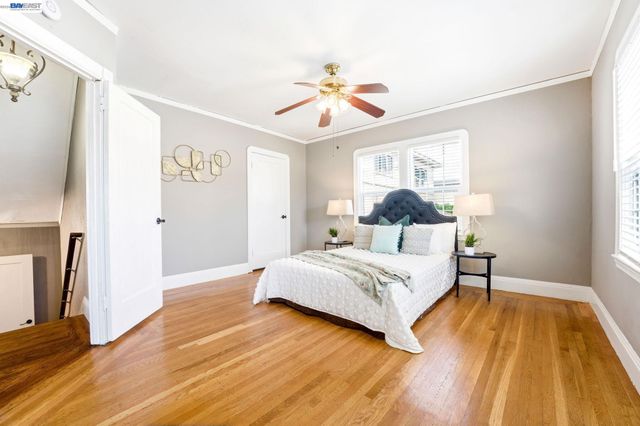 5814 Fleming Ave, Oakland, CA 94605