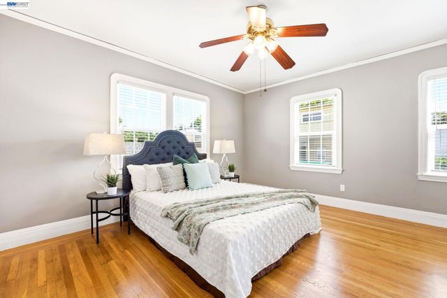 5814 Fleming Ave, Oakland, CA 94605