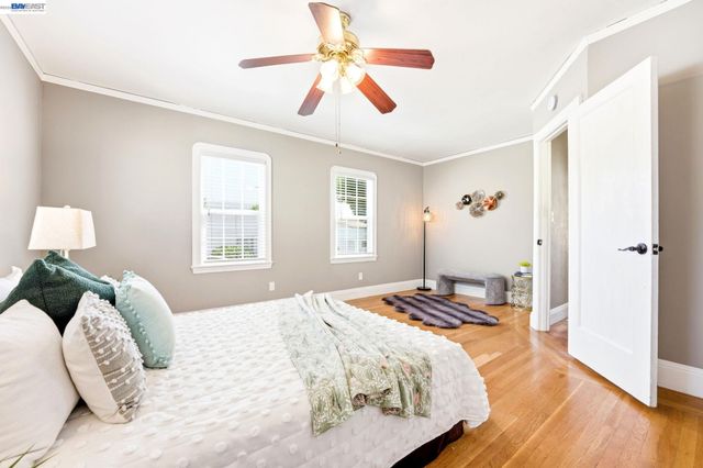 5814 Fleming Ave, Oakland, CA 94605