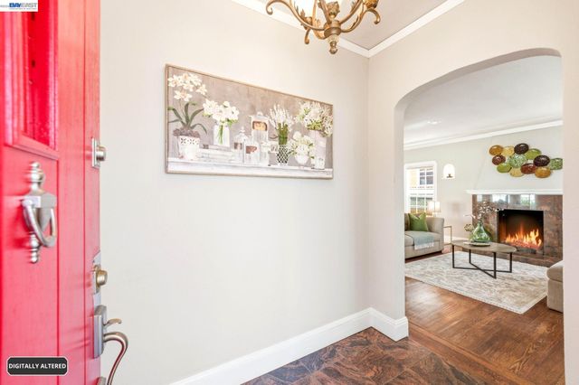 5814 Fleming Ave, Oakland, CA 94605