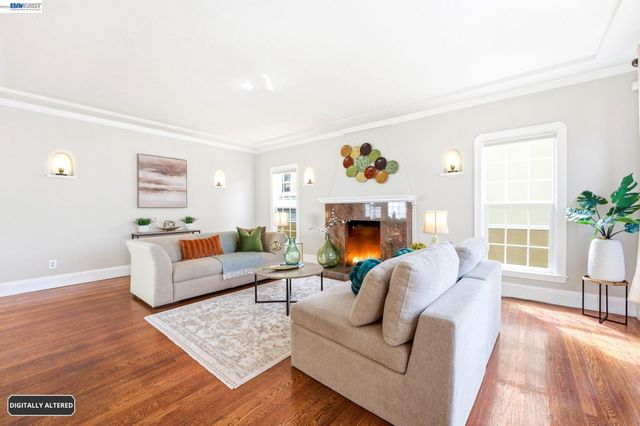 5814 Fleming Ave, Oakland, CA 94605