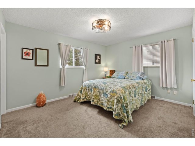 2201 Mountair Ln, Greeley, CO 80634