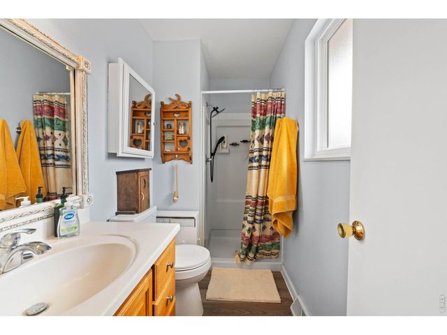 2201 Mountair Ln, Greeley, CO 80634