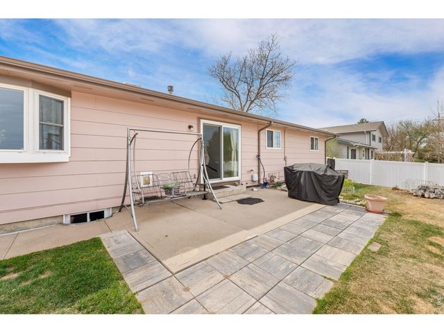 2201 Mountair Ln, Greeley, CO 80634