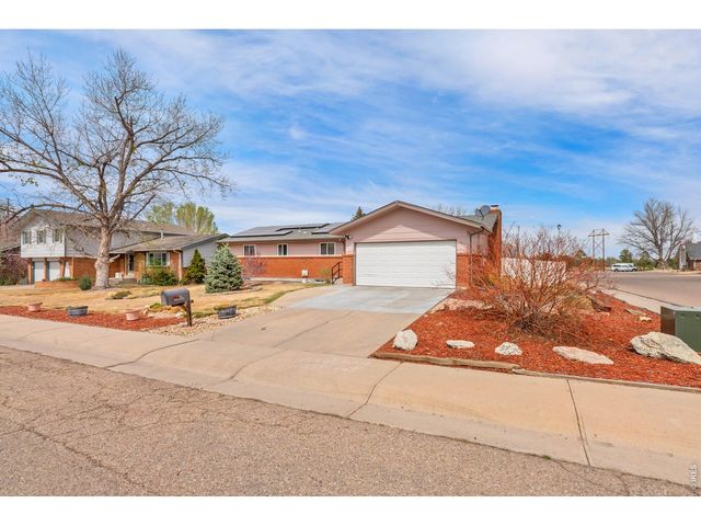 2201 Mountair Ln, Greeley, CO 80634
