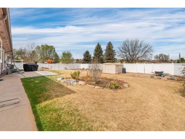 2201 Mountair Ln, Greeley, CO 80634