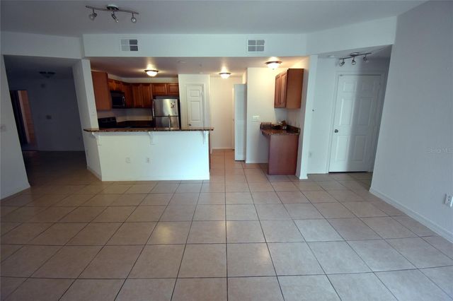 2000 ERVING CIRCLE 208, Ocoee, FL 34761