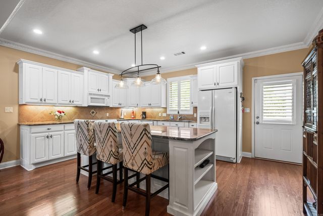 1380 Airport Rd Apt E1, Hot Springs, AR 71913